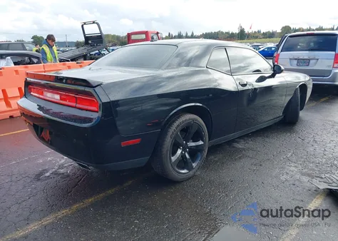 2013 Dodge Challenger Sxt z USA, uszkodzony, nr VIN 2C3CDYAG5DH641615